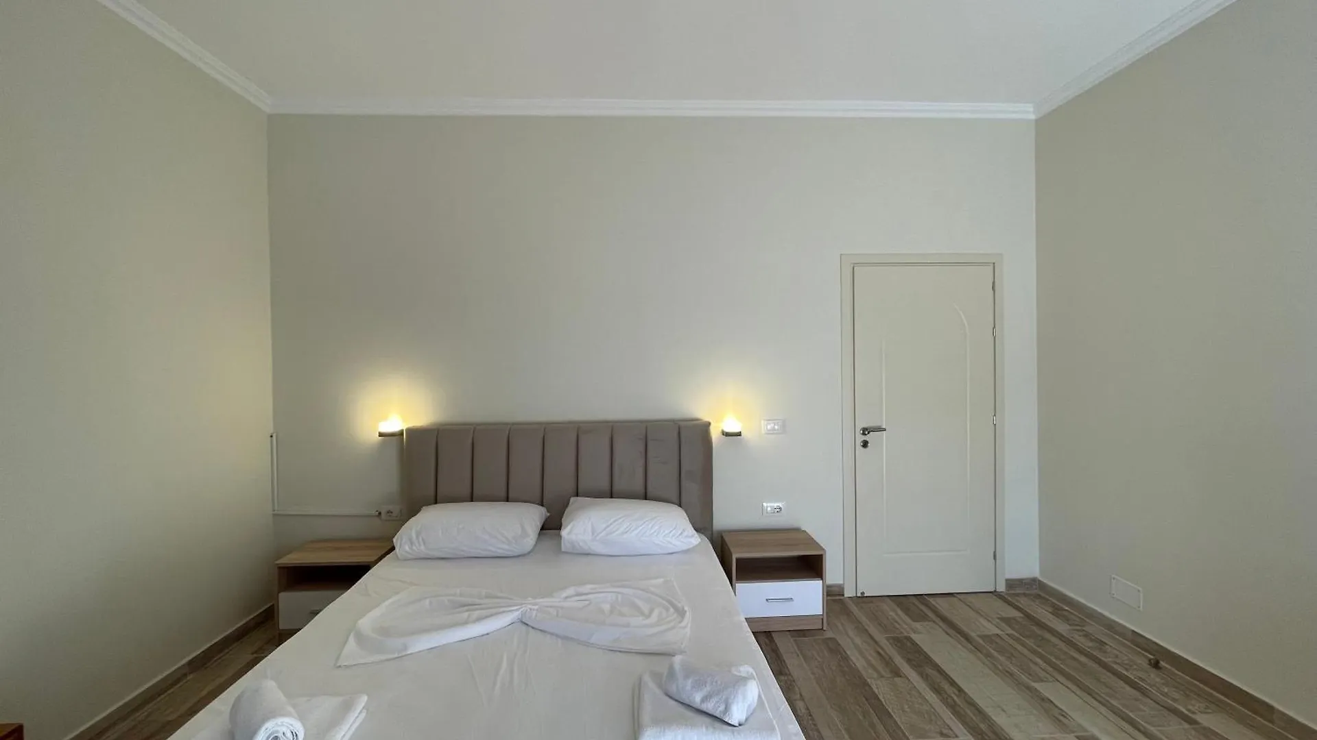 Grandfather Superior Apartment Berat Holiday home