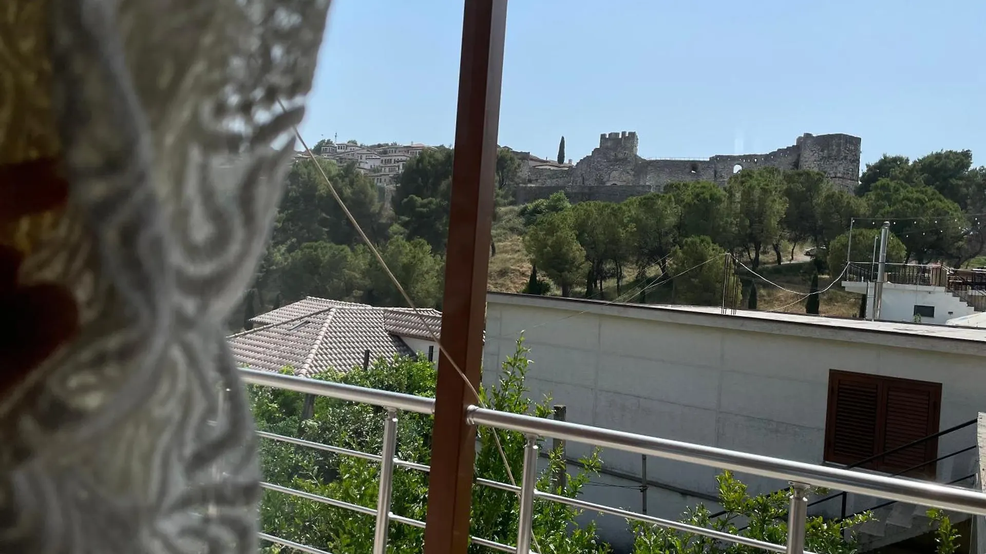 Grandfather Superior Apartment Berat Albania